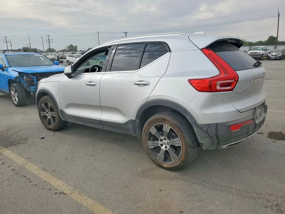 2019 VOLVO XC40 T5 INSCRIPTION  