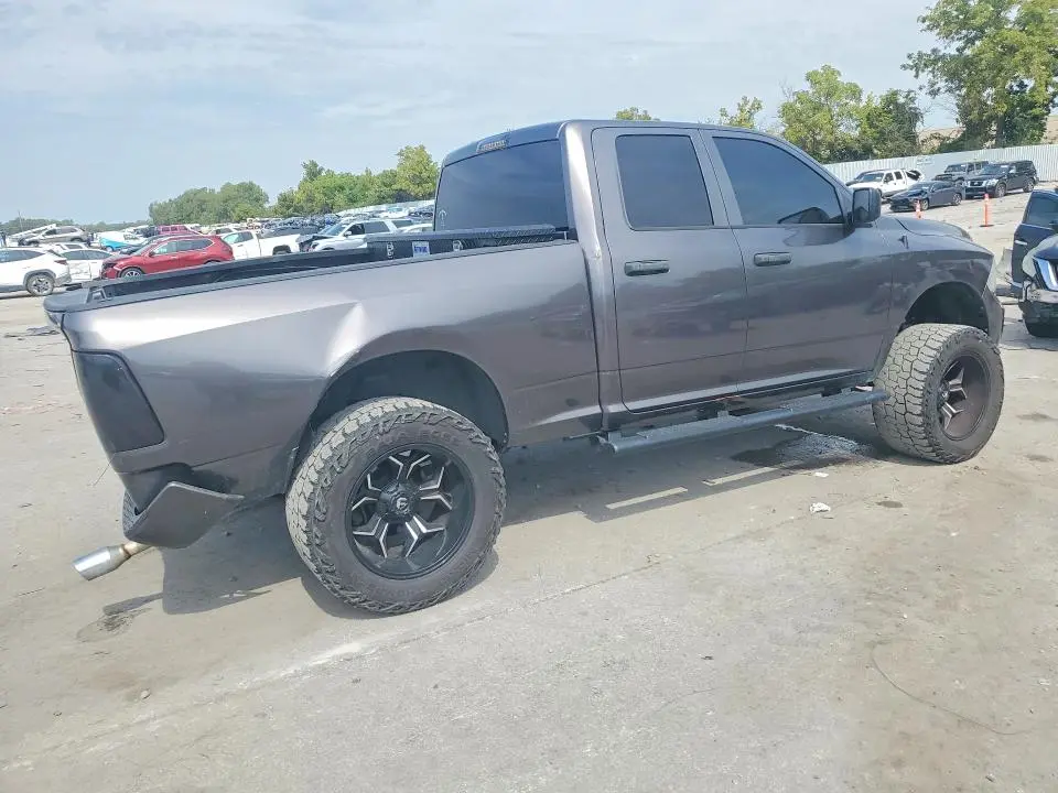 2015 RAM 1500 ST  