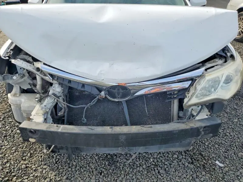 2012 TOYOTA CAMRY LE  