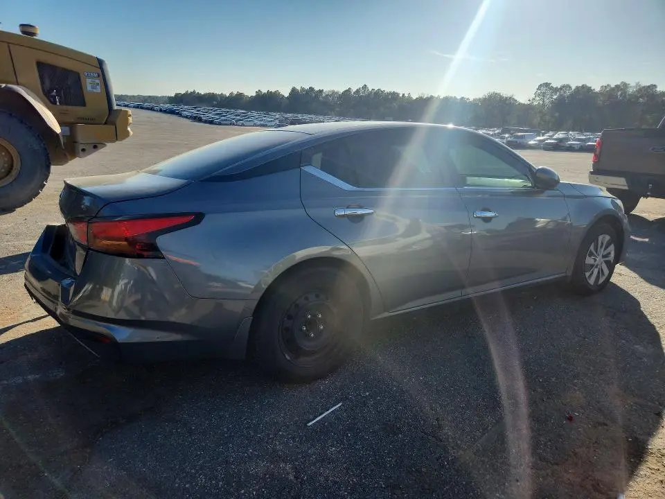 2020 NISSAN ALTIMA S  