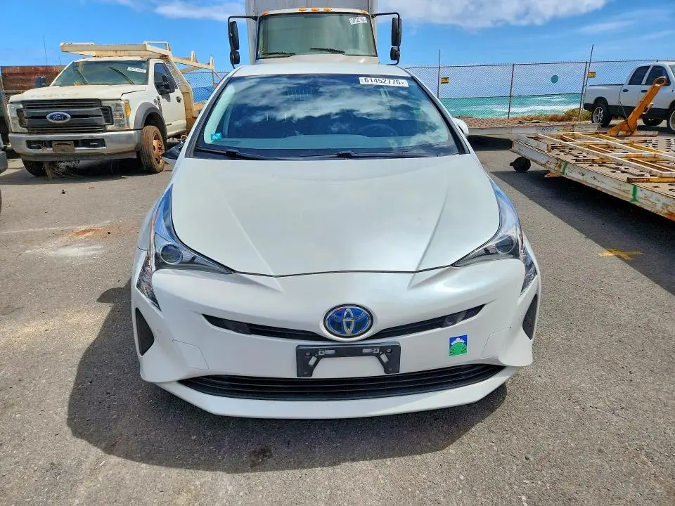 2017 TOYOTA PRIUS TWO ECO  