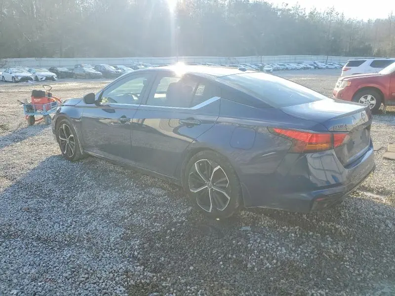 2024 NISSAN ALTIMA SR  