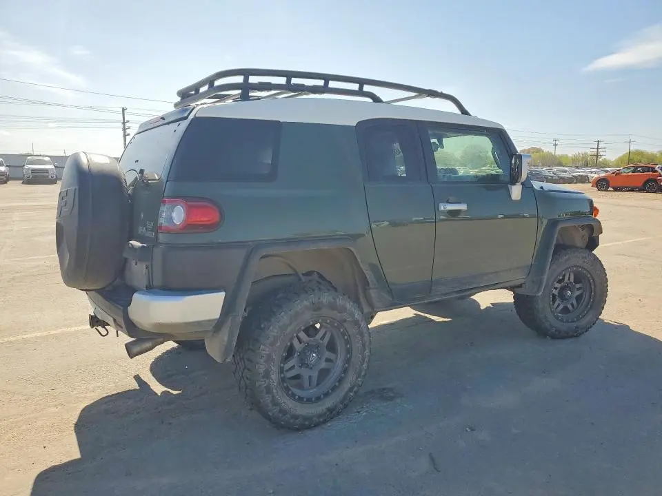 2014 TOYOTA FJ CRUISER BASE  