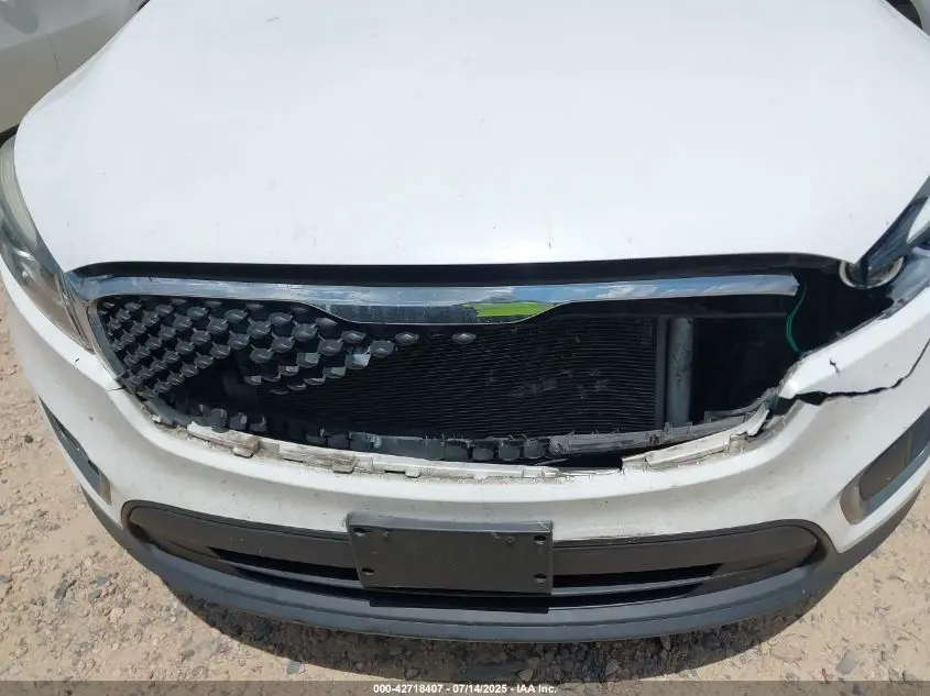 2017 KIA SORENTO 2.4L LX