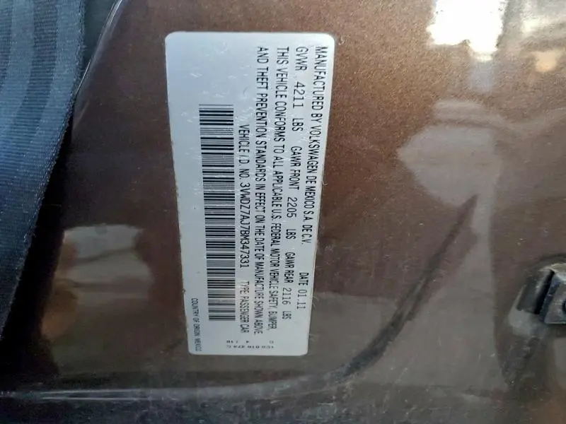 2011 VOLKSWAGEN JETTA SE  