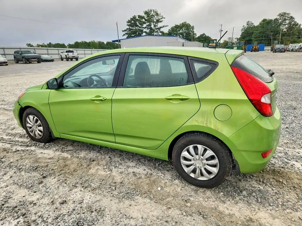 2013 HYUNDAI ACCENT GS  