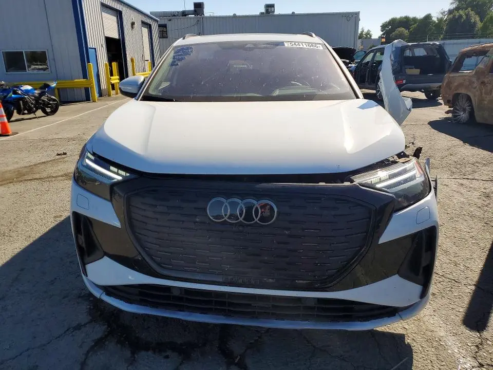 2024 AUDI Q4 E-TRON PRESTIGE  