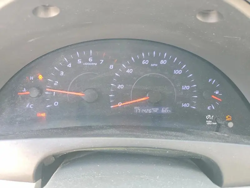 2011 TOYOTA CAMRY BASE  