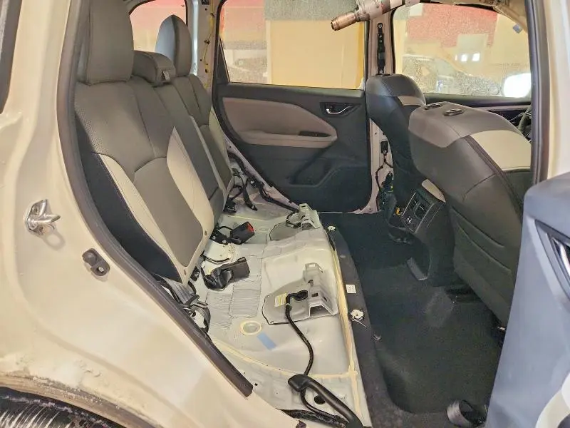 2025 SUBARU FORESTER LIMITED  