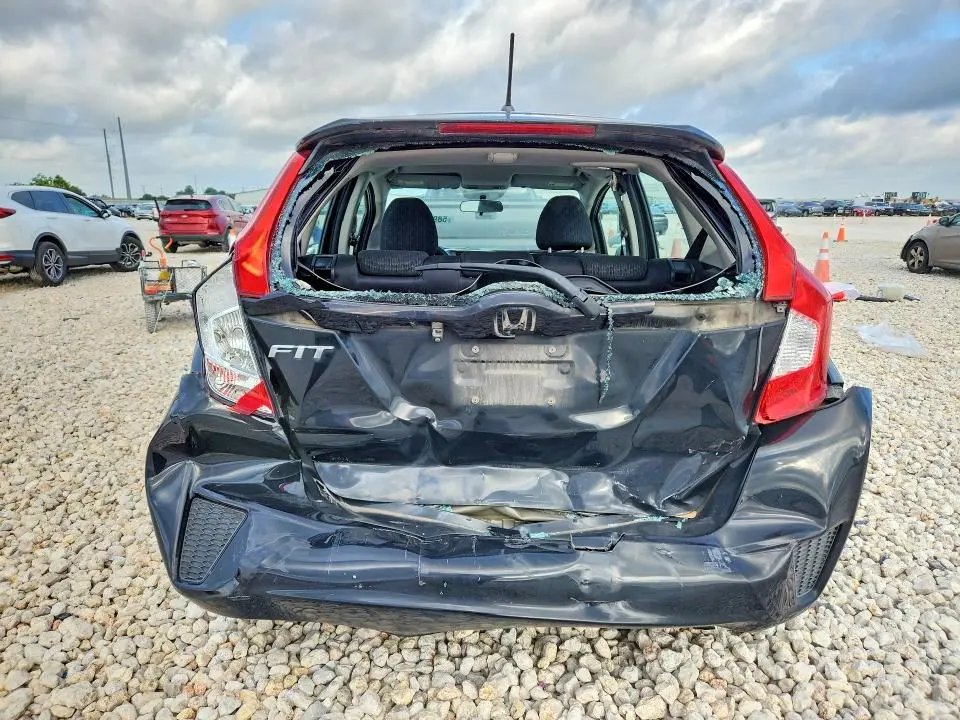 2015 HONDA FIT LX  
