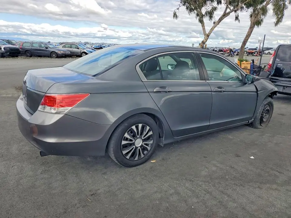 2010 HONDA ACCORD LX  