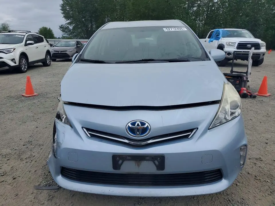2014 TOYOTA PRIUS V THREE  