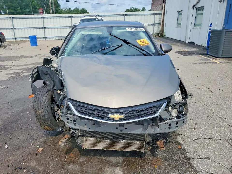 2017 CHEVROLET CRUZE LT  