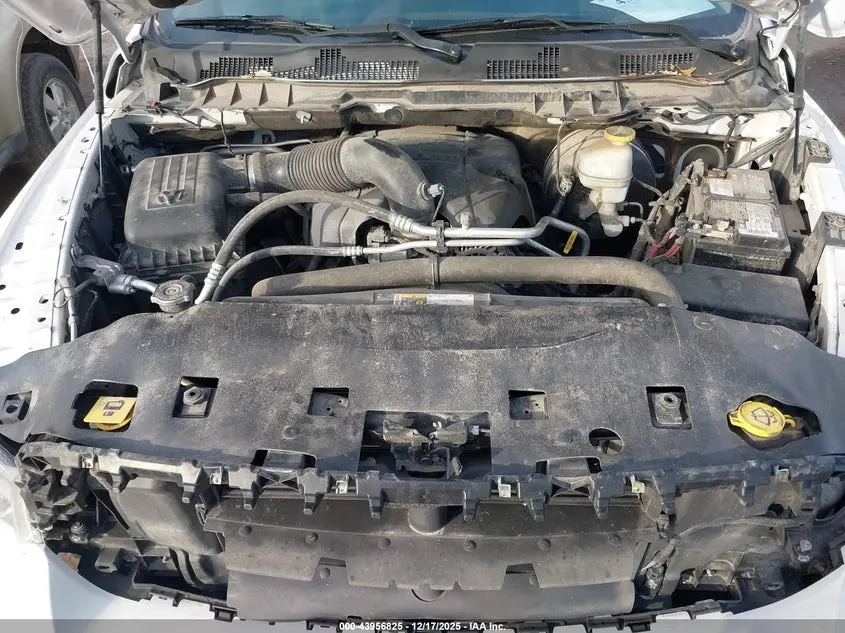 2018 RAM 1500 SLT  4X2 6'4 BOX