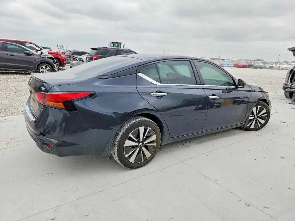 2020 NISSAN ALTIMA SV  