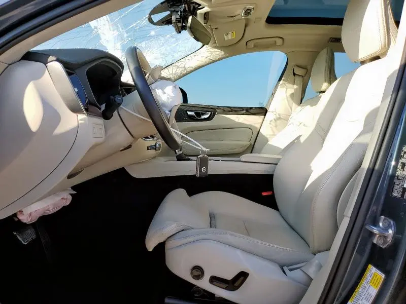 2020 VOLVO XC60 T6 INSCRIPTION  