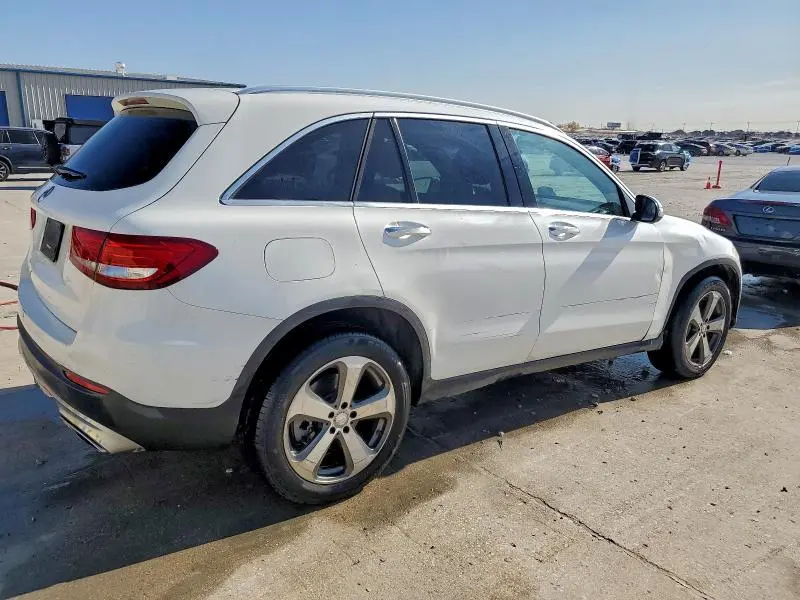 2017 MERCEDES-BENZ GLC 300  