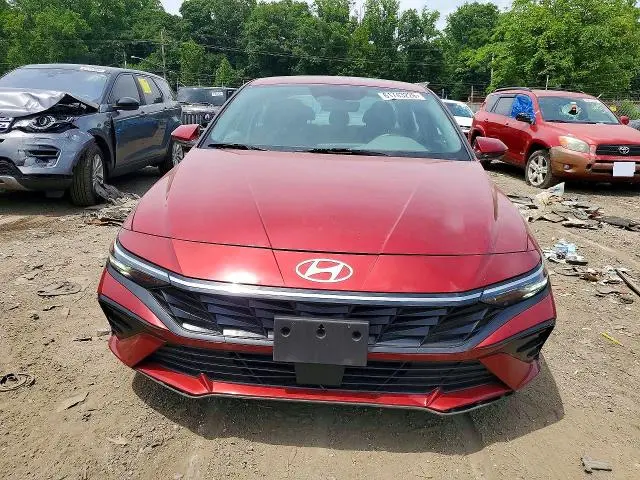 2024 HYUNDAI ELANTRA SEL  