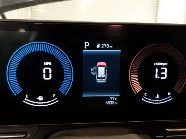 2024 HYUNDAI KONA SEL  