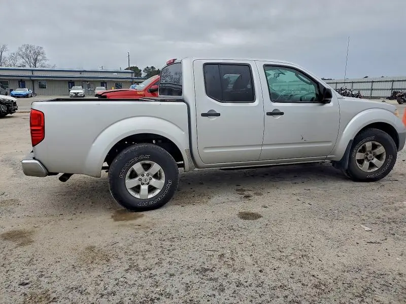 2011 NISSAN FRONTIER S  