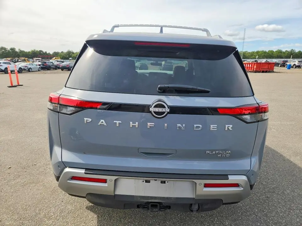 2025 NISSAN PATHFINDER PLATINUM  