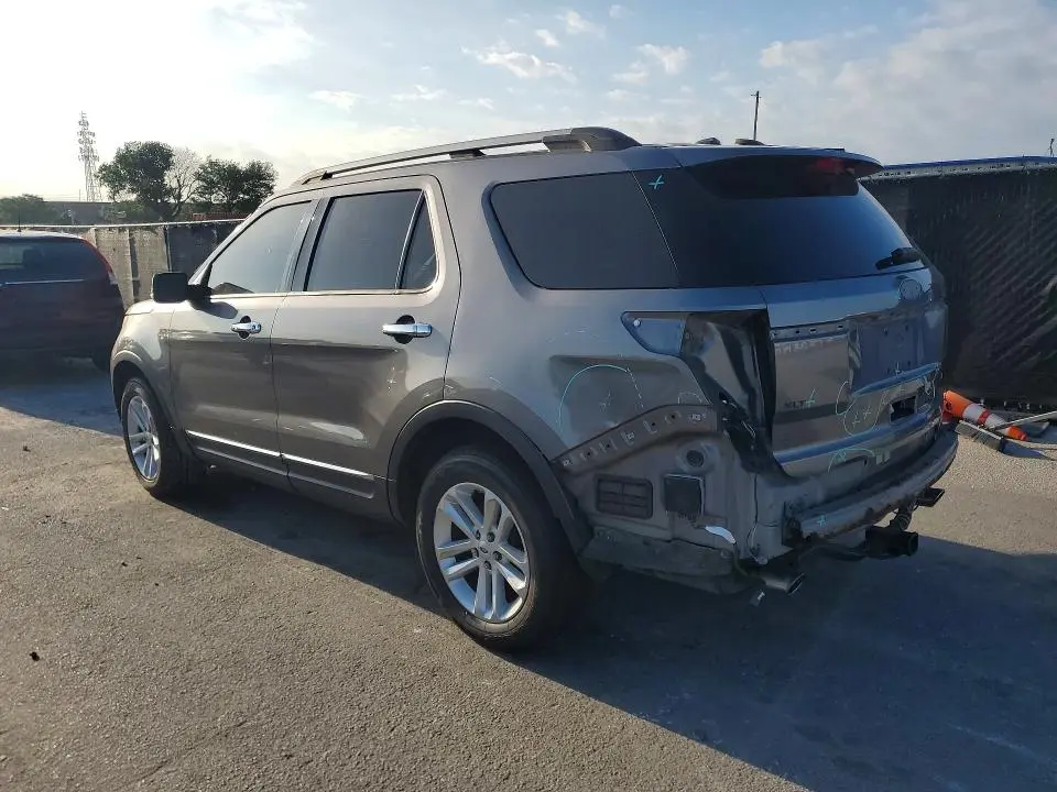 2012 FORD EXPLORER XLT  