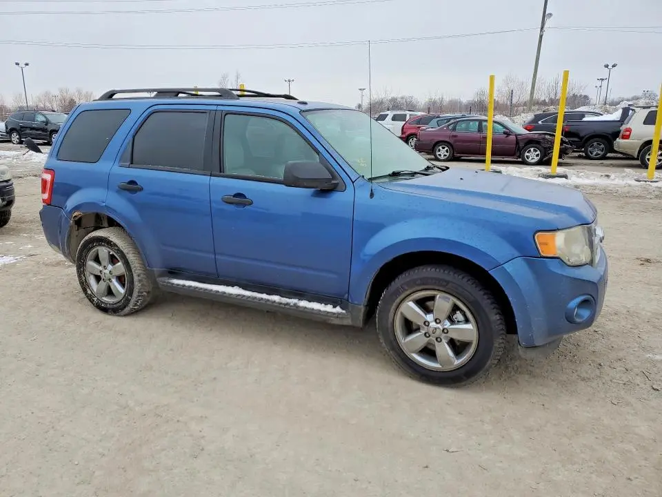 2010 FORD ESCAPE XLT  