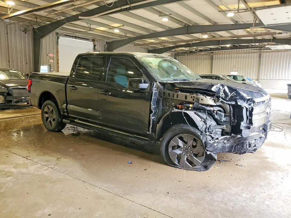 2023 FORD F150 LIGHTNING PRO  