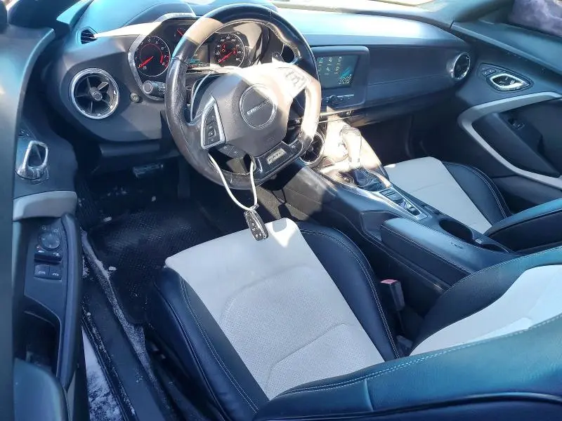 2017 CHEVROLET CAMARO LT  