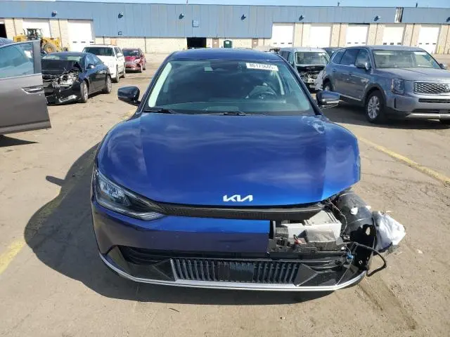 2023 KIA EV6 LIGHT
