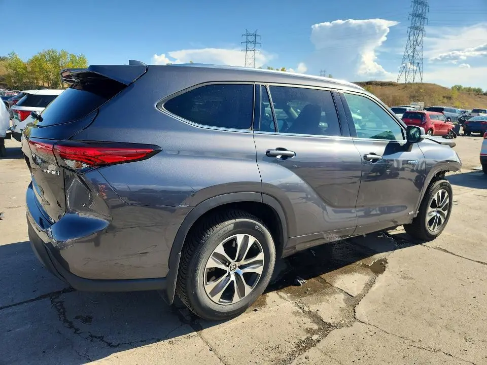 2020 TOYOTA HIGHLANDER HYBRID XLE  