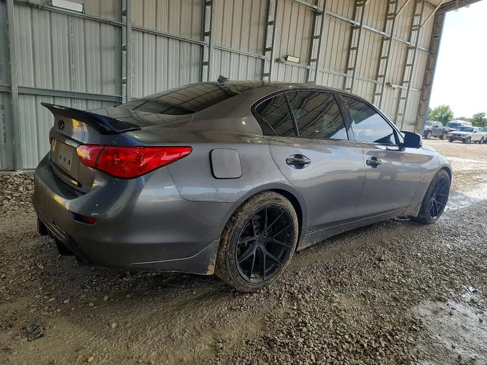2016 INFINITI Q50   