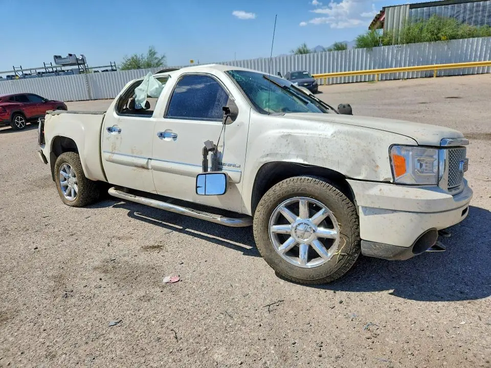 2011 GMC SIERRA K1500 DENALI  