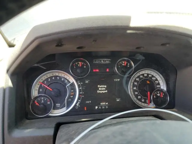 2019 RAM 1500 CLASSIC SLT  
