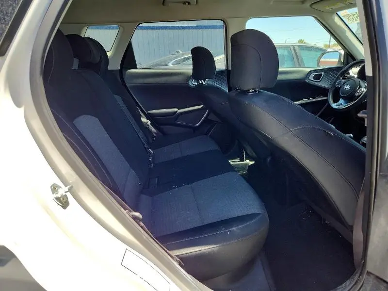 2020 KIA SOUL S  
