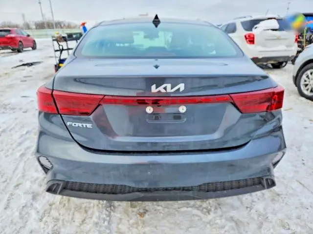 2024 KIA FORTE LX  