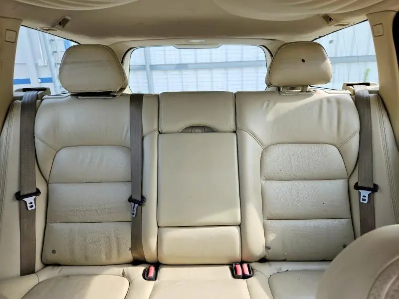 2011 VOLVO XC70 3.2  