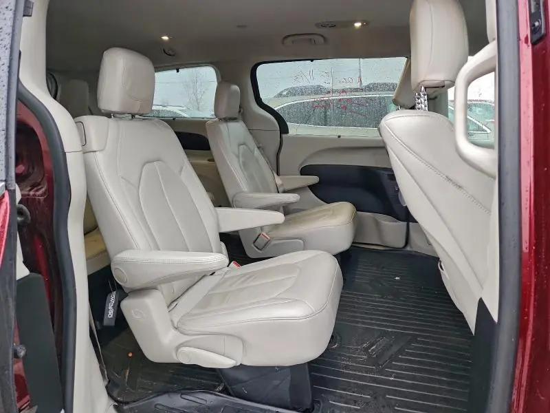 2017 CHRYSLER PACIFICA TOURING L PLUS  