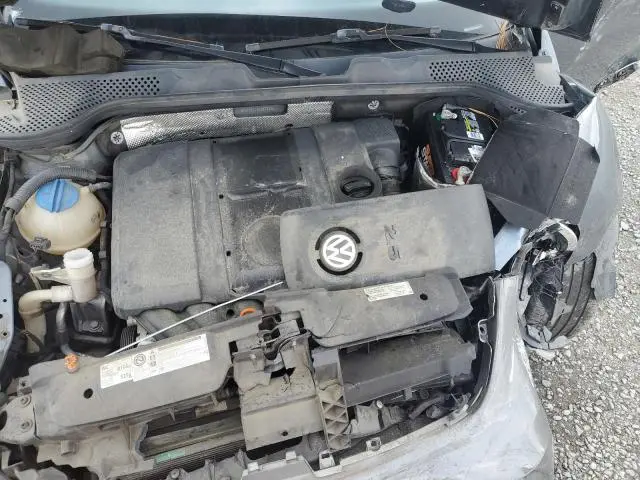 2013 VOLKSWAGEN BEETLE   