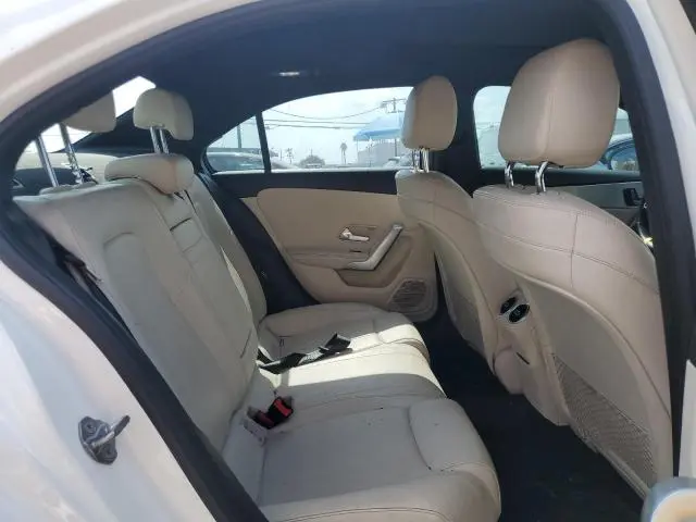 2019 MERCEDES-BENZ A 220  