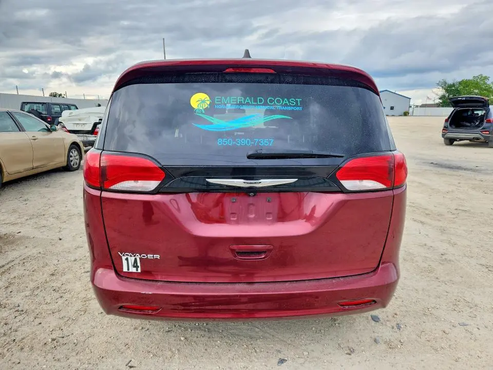 2022 CHRYSLER VOYAGER LX  