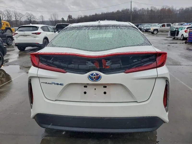 2017 TOYOTA PRIUS PRIME   