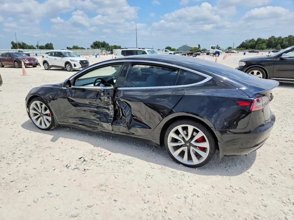 2018 TESLA MODEL 3   