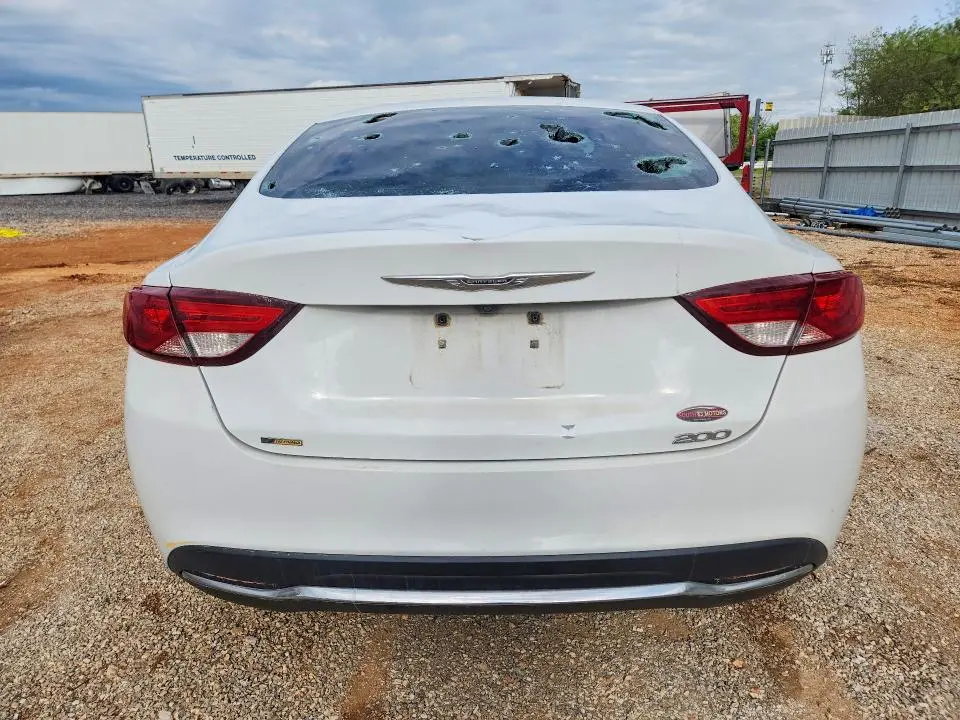 2016 CHRYSLER 200 LIMITED  