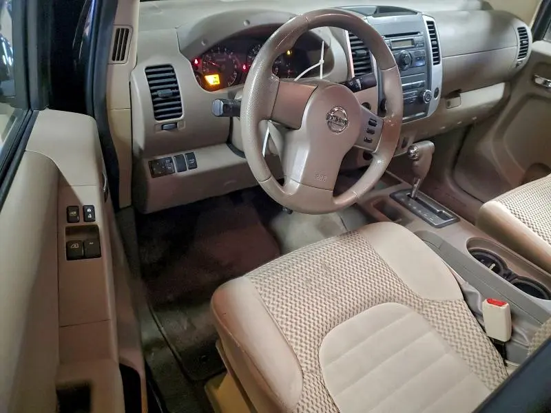 2012 NISSAN FRONTIER SV  