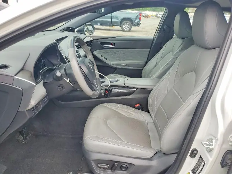 2022 TOYOTA AVALON LIMITED  