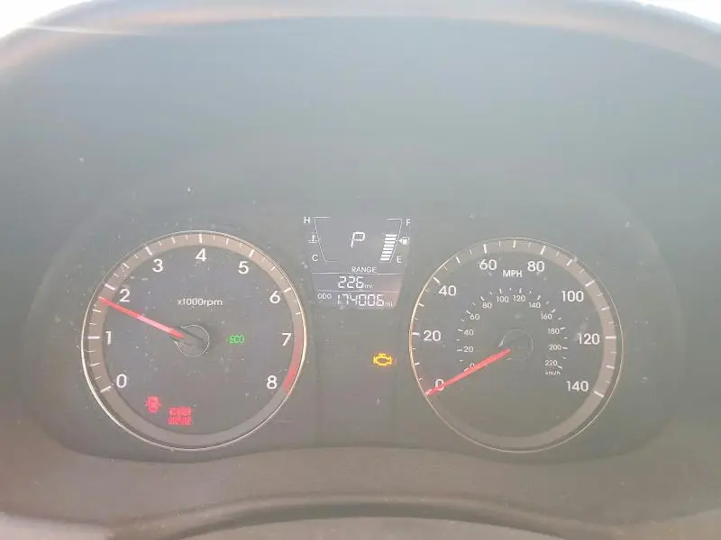2013 HYUNDAI ACCENT GS  