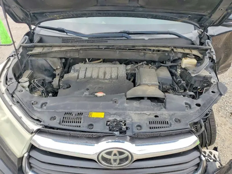 2016 TOYOTA HIGHLANDER LIMITED  