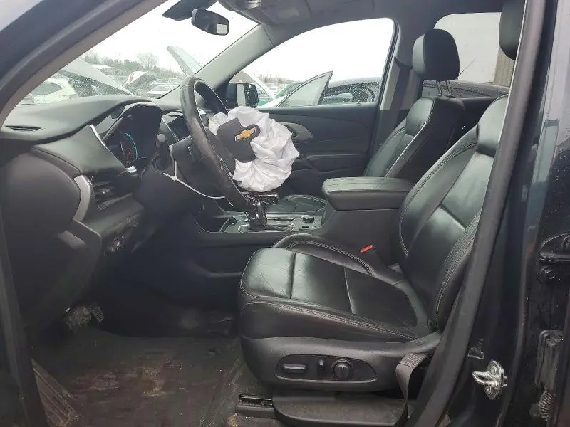 2020 CHEVROLET TRAVERSE LT  