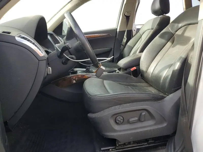 2011 AUDI Q5 PREMIUM PLUS  